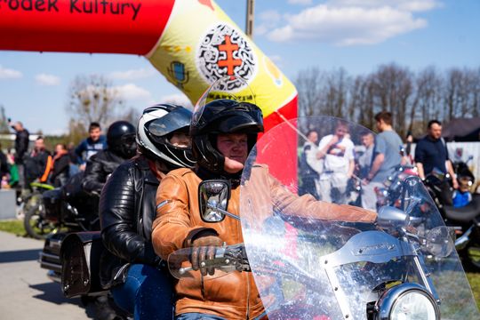 Zlot zabytkowych motocykli - otwarcie sezonu motocyklowego w Skaryszewie (zdjęcia)