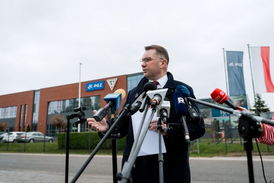 Konferencja prasowa Przemysława Czarnka (zdjęcia)