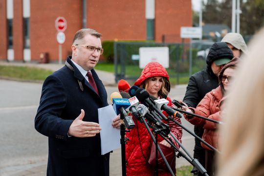 Konferencja prasowa Przemysława Czarnka (zdjęcia)