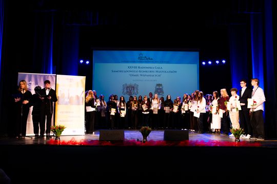 XXVIII Radomska Gala samorządowego konkursu nastolatków "Ośmiu Wspaniałych (zdjęcia)