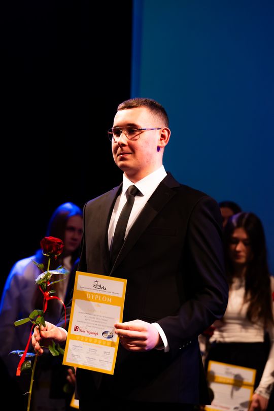 XXVIII Radomska Gala samorządowego konkursu nastolatków "Ośmiu Wspaniałych (zdjęcia)