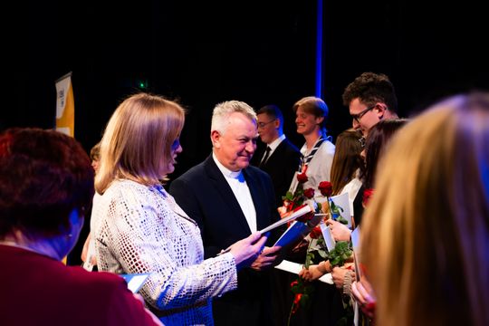 XXVIII Radomska Gala samorządowego konkursu nastolatków "Ośmiu Wspaniałych (zdjęcia)