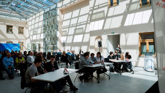 Interaktywny quiz edukacyjny dla uczniów szkół ponadpodstawowych (zdjęcia)