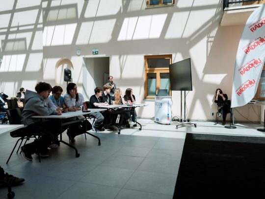 Interaktywny quiz edukacyjny dla uczniów szkół ponadpodstawowych (zdjęcia)