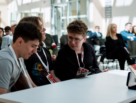 Interaktywny quiz edukacyjny dla uczniów szkół ponadpodstawowych (zdjęcia)