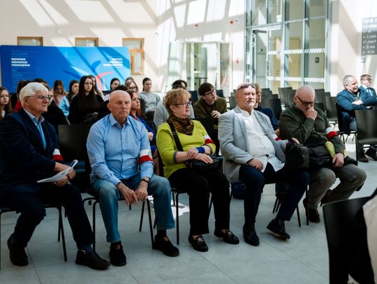 Interaktywny quiz edukacyjny dla uczniów szkół ponadpodstawowych (zdjęcia)