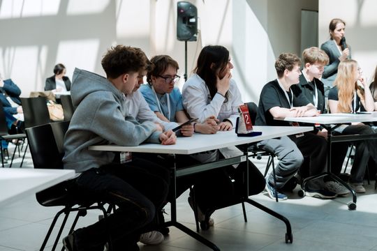 Interaktywny quiz edukacyjny dla uczniów szkół ponadpodstawowych (zdjęcia)