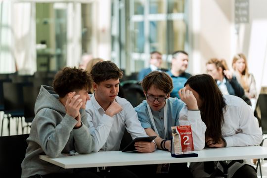 Interaktywny quiz edukacyjny dla uczniów szkół ponadpodstawowych (zdjęcia)