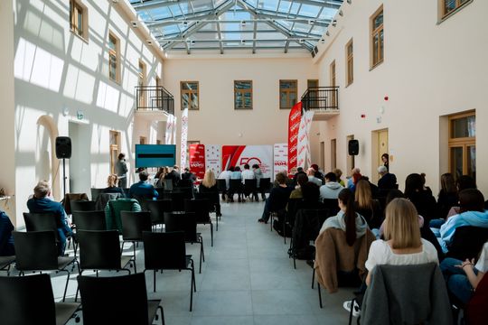 Interaktywny quiz edukacyjny dla uczniów szkół ponadpodstawowych (zdjęcia)