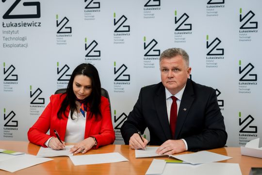 Umowa o współpracy pomiędzy AHNS a Łukasiewicz–ITEE (zdjęcia)