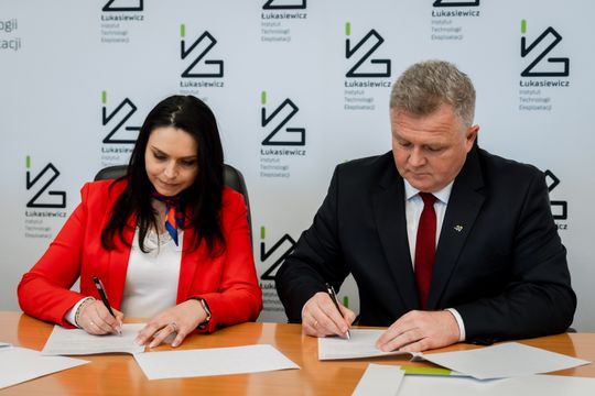Umowa o współpracy pomiędzy AHNS a Łukasiewicz–ITEE (zdjęcia)