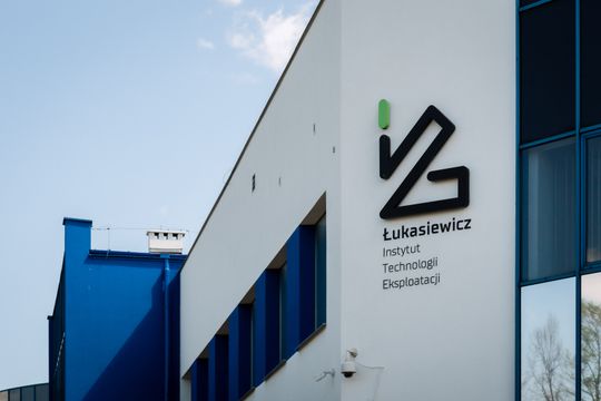 Umowa o współpracy pomiędzy AHNS a Łukasiewicz–ITEE (zdjęcia)