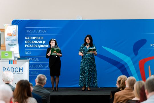 50-lecie OM PTSM „ZIEMIA RADOMSKA” w Radomiu i 25-lecia Szkolnego Schroniska Młodzieżowego (zdjęcia)