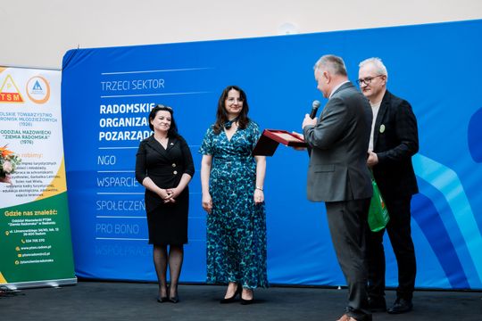 50-lecie OM PTSM „ZIEMIA RADOMSKA” w Radomiu i 25-lecia Szkolnego Schroniska Młodzieżowego (zdjęcia)