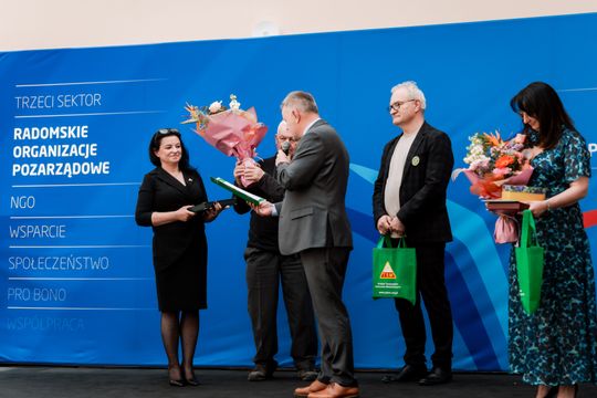 50-lecie OM PTSM „ZIEMIA RADOMSKA” w Radomiu i 25-lecia Szkolnego Schroniska Młodzieżowego (zdjęcia)