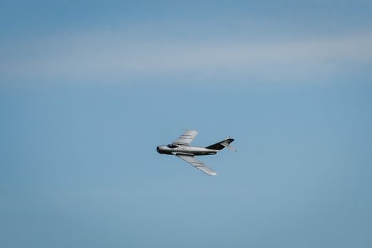 Piknik rodzinny wraz z pokazami lotniczymi na Lotnisku w Piastowie (zdjęcia)