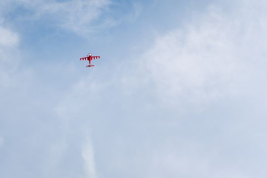 Piknik rodzinny wraz z pokazami lotniczymi na Lotnisku w Piastowie (zdjęcia)