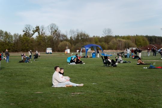 Piknik rodzinny wraz z pokazami lotniczymi na Lotnisku w Piastowie (zdjęcia)