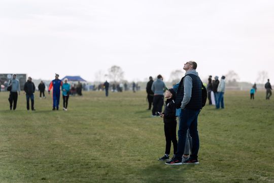 Piknik rodzinny wraz z pokazami lotniczymi na Lotnisku w Piastowie (zdjęcia)