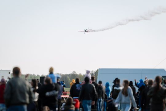 Piknik rodzinny wraz z pokazami lotniczymi na Lotnisku w Piastowie (zdjęcia)