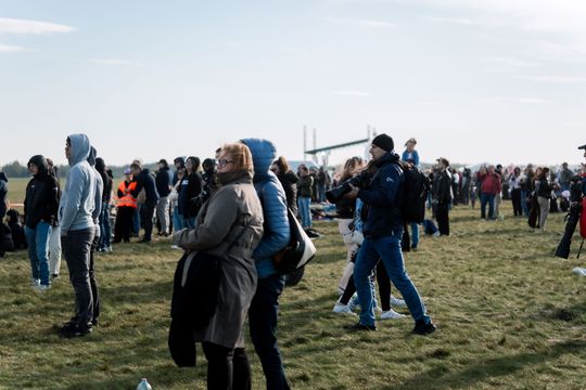 Piknik rodzinny wraz z pokazami lotniczymi na Lotnisku w Piastowie (zdjęcia)