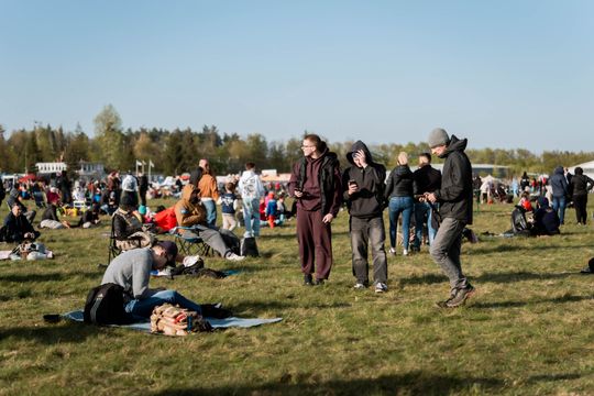 Piknik rodzinny wraz z pokazami lotniczymi na Lotnisku w Piastowie (zdjęcia)