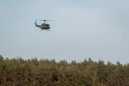 Piknik rodzinny wraz z pokazami lotniczymi na Lotnisku w Piastowie (zdjęcia)