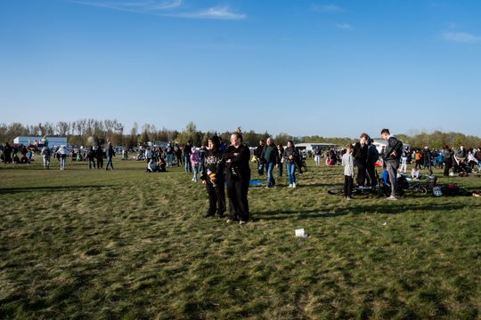 Piknik rodzinny wraz z pokazami lotniczymi na Lotnisku w Piastowie (zdjęcia)