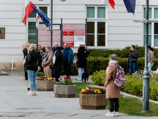 Minuta ciszy dla posła Łukasza Litewki (zdjęcia)