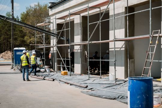 Wizyta na budowie Powiatowego Zarządu Dróg Publicznych w Białobrzegach (zdjęcia)