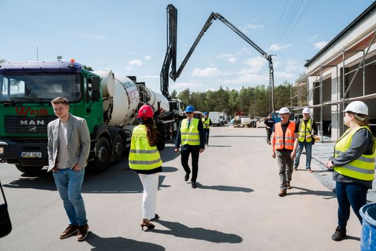 Wizyta na budowie Powiatowego Zarządu Dróg Publicznych w Białobrzegach (zdjęcia)