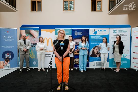 Konferencja nt. bezpłatnych badań profilaktycznych USG dla dzieci (zdjęcia)