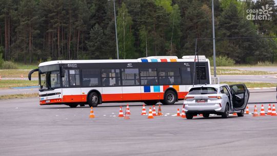 Mistrzostwa Kierowców Komunikacji Miejskiej w Rdm na torze w Jastrzębiu (zdjęcia)