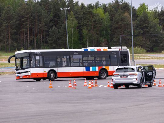 Mistrzostwa Kierowców Komunikacji Miejskiej w Rdm na torze w Jastrzębiu (zdjęcia)