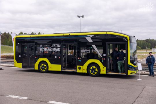 Mistrzostwa Kierowców Komunikacji Miejskiej w Rdm na torze w Jastrzębiu (zdjęcia)