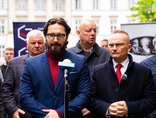 Konferencja prasowa - Bezpartyjni Samorządowcy (zdjęcia)