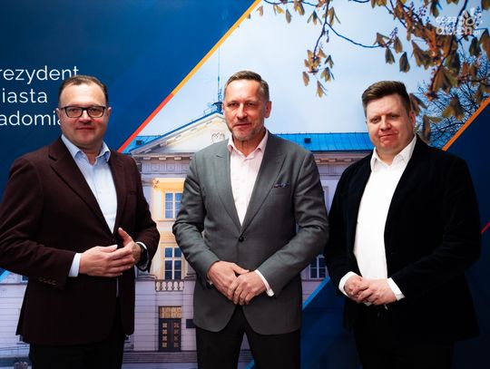 Konferencja prasowa dot. rozstrzygnięcia konkursu na dyrektora Miejskiego Ośrodka Kultury „Amfiteatr” (zdjęcia) Konferencja prasowa dot. rozstrzygnięcia konkursu na dyrektora Miejskiego Ośrodka Kultury „Amfiteatr” (zdjęcia)