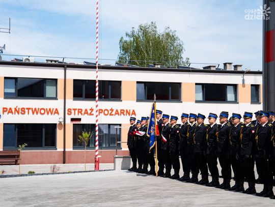 Uroczysty apel z okazji Dnia Strażaka (zdjęcia)