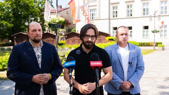 Konferencja prasowa Komitetu Referendalnego w Radomiu (zdjęcia)