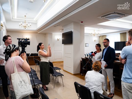 Śniadanie prasowe przed poniedziałkową sesją rady miejskiej (zdjęcia)