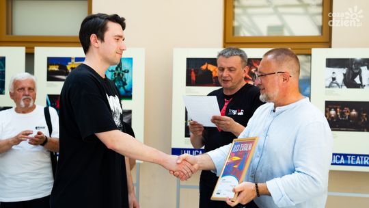 Otwarcie wystawy zdjęć z Ulicy Teatralnej (zdjęcia)