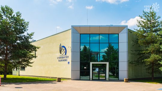 Czepkowanie absolwentów pielęgniarstwa na UTH (zdjęcia)