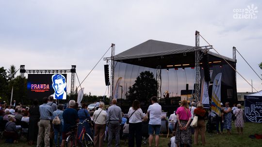 Koncert ,,PRAWDA'' dla upamiętnienia 50. rocznicy śmierci ks. Romana Kotlarza (zdjęcia)