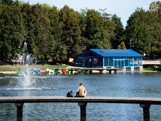 Fotospacer nad Zalewem Borki w ostatnie upalne dni lata (zdjęcia)