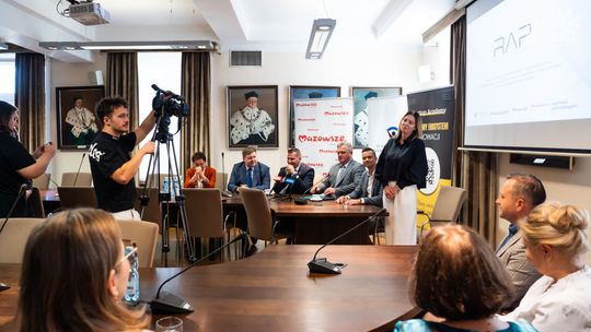 Konferencja inaugurująca działania w trzeciej edycji Radomskiej Akademii Przedsiębiorczości i Innowacyjności (zdjęcia)