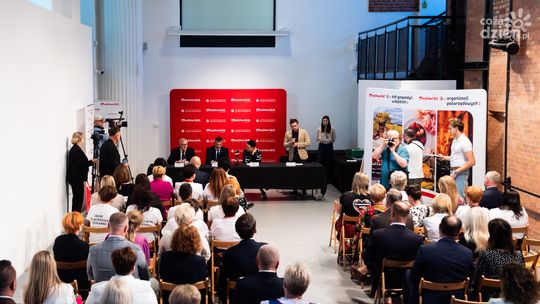 Podpisanie umów w ramach programu „Mazowsze dla KGW" oraz "Mazowsze dla sportu" (zdjęcia)