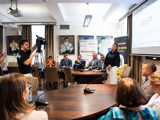 Konferencja inaugurująca działania w trzeciej edycji Radomskiej Akademii Przedsiębiorczości i Innowacyjności (zdjęcia)