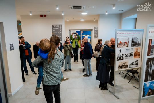 2026.09.25 Miasto Kazimierzowskie - wernisaż wystawy fotografii i archiwaliów