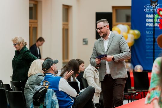 Pokaz kolekcji mody dziecięcej inspirowanej folklorem Mazowsza (zdjęcia)