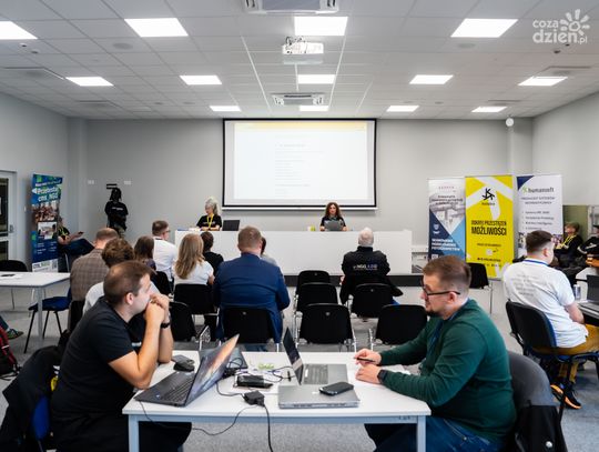 HackTYwathon Radom 2026: "Hack The War" (zdjęcia)